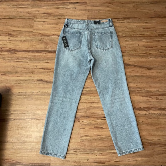 BLANK NYC Madison Crop Distressed Women’s Light Wash Jeans - Picture 3 of 16